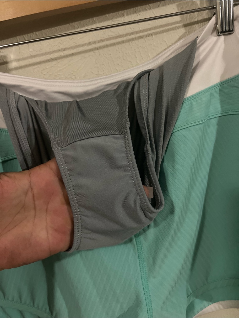 Hylete Mint Athletic Shorts with White Waistband and grey Liner size Small - Picture 5 of 5